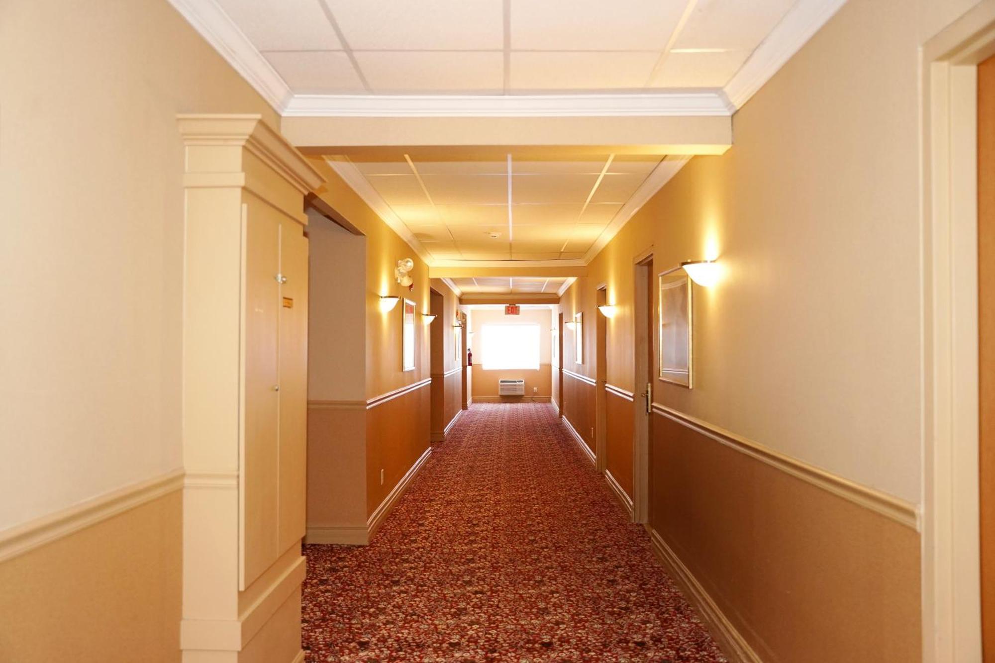The Glengate Hotel & Suites Niagara Falls Exterior photo