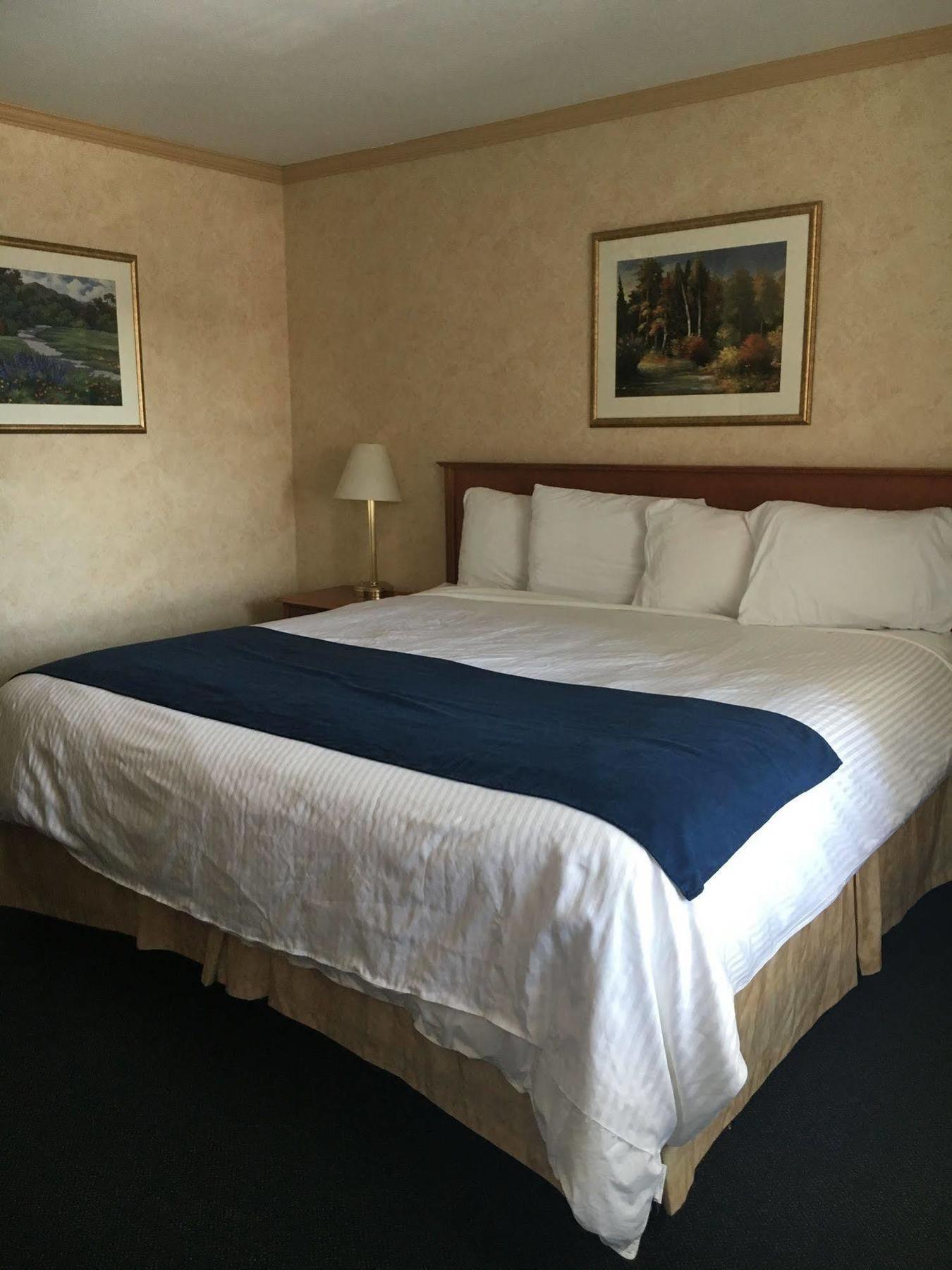 The Glengate Hotel & Suites Niagara Falls Exterior photo
