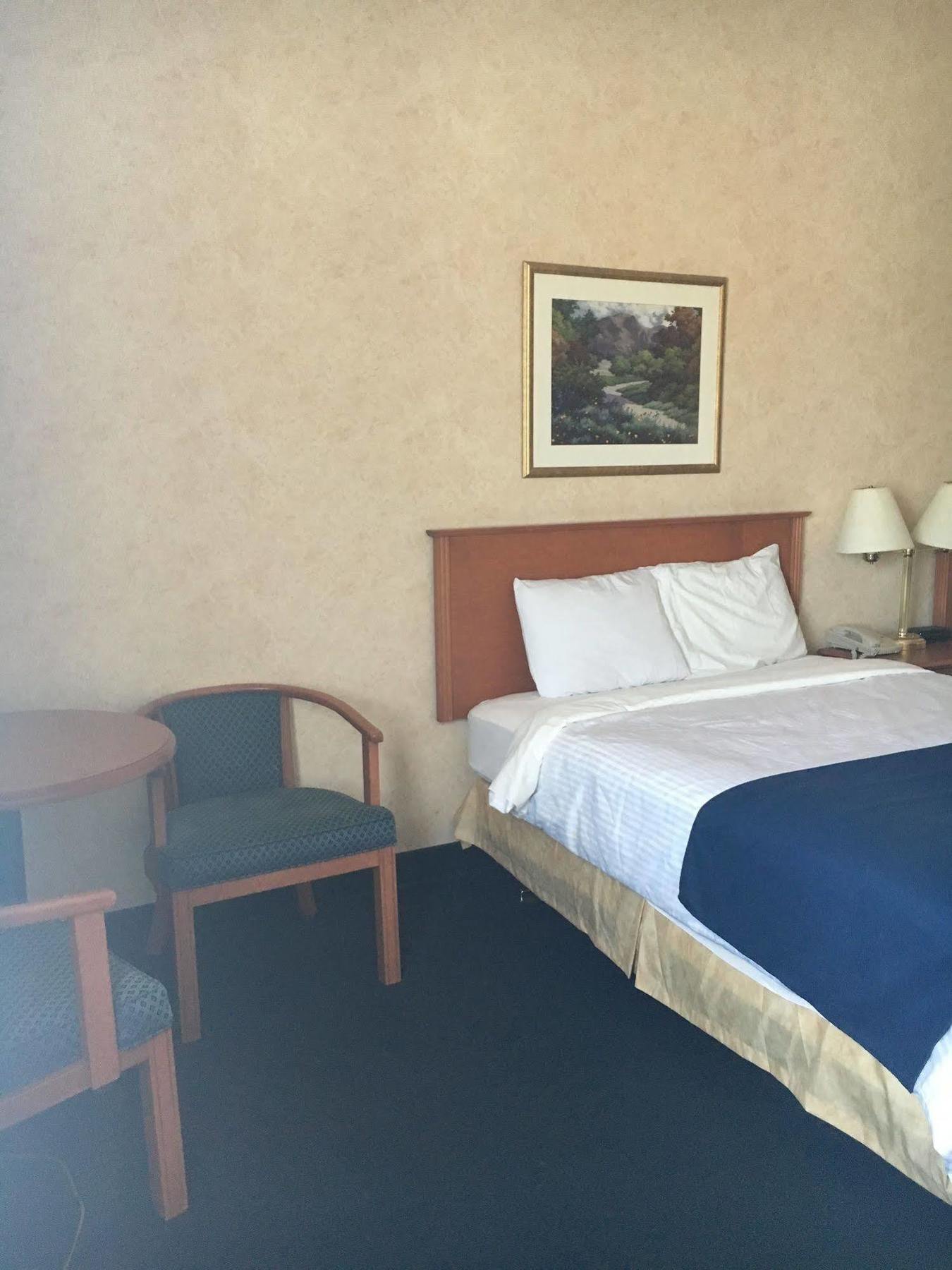 The Glengate Hotel & Suites Niagara Falls Exterior photo